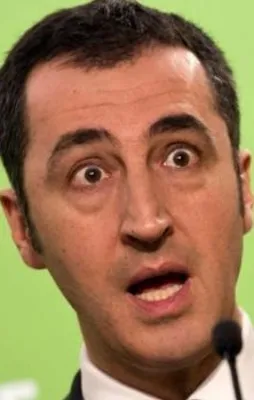Cem Özdemir Afrin'deki teröristlere ağlıyor