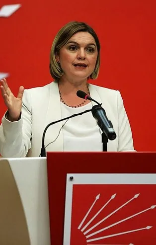 CHP'de yaprak dökümü! İstifalar peş peşe geldi...