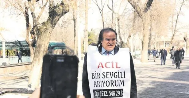 Sevgililer Günü�ne yalnız giren adam �Acil bir sevgili arıyorum, canıma