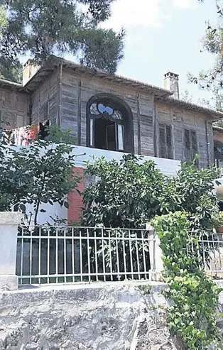 Azerbaycanlı işadamı Hacı Zeynelabidin Tagiyev’in Büyükada’daki yalısı satışa çıktı! Değeri dudak uçuklattı...