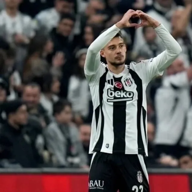 Beşiktaş’ın yıldızı rest çekti!