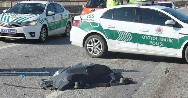 SON DAKİKA: TEM’de TIR orta şeritte duran otomobile çarptı: 1 ölü