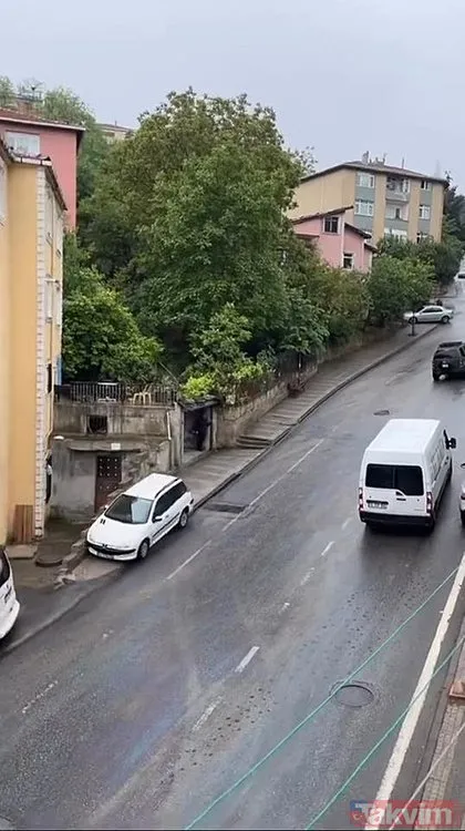 Üsküdar’da İETT otobüsünden yola dökülen mazot ortalığı karıştırdı! Araçlar birbirine girdi