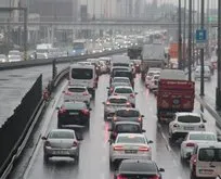 İstanbul’da trafik kilit! Yüzde 80’e dayandı!