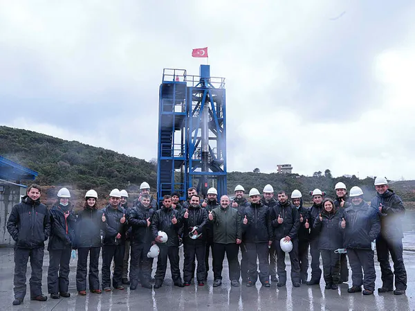 milli-ve-ozgun-hibrit-roket-motoru-ilk-sinavini-basariyla-gecti-uzay-aracimizi-2023te-ay-ile-bulusturacagiz-1618128035611.jpg Milli ve özgün hibrit roket motoru ilk sınavını başarıyla geçti! Uzay aracımızı 2023'te Ay ile buluşturacağız-6