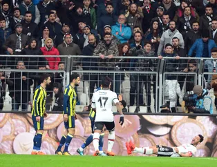 İşte Alper Potukun kırmızı kart gördüğü anlar: Saha karıştı!