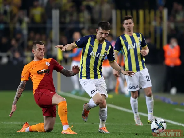 Fenerbahçe - Galatasaray derbisinden ekrana yansımayan kareler! Nefes kesen mücadele... - 34