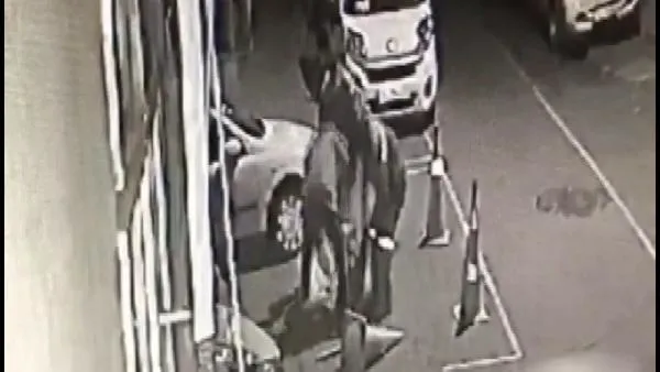 İşçi kıyafetleri giyip 150 bin lira değerinde yeraltı internet kablosu çaldılar-2