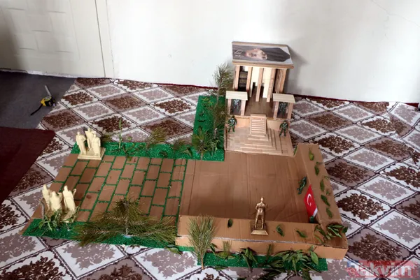 Kızı için kardan Anıtkabir yapan Mehmet Şerif Karahan bu kez ahşap kullanarak Anıtkabir yaptı - 12