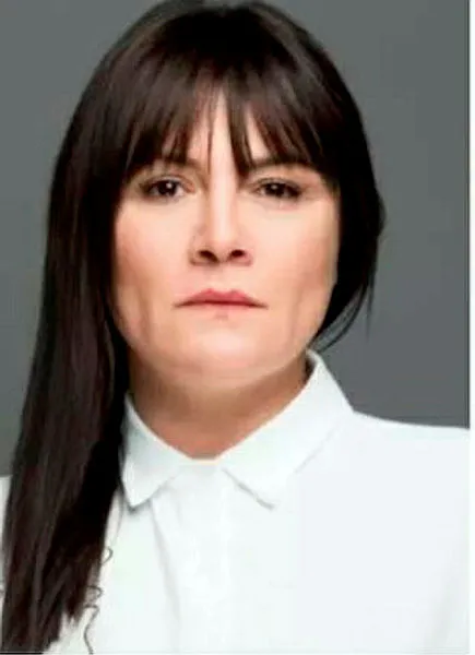 cocuklar-duymasinin-yildizi-seda-fettahoglu-parkta-olu-bulunmustu-memleketinde-son-yolculuguna-ugurlandi-1695987994110.jpg Çocuklar Duymasın'ın yıldızı Seda Fettahoğlu parkta ölü bulunmuştu! Memleketinde son yolculuğuna uğurlandı!-3