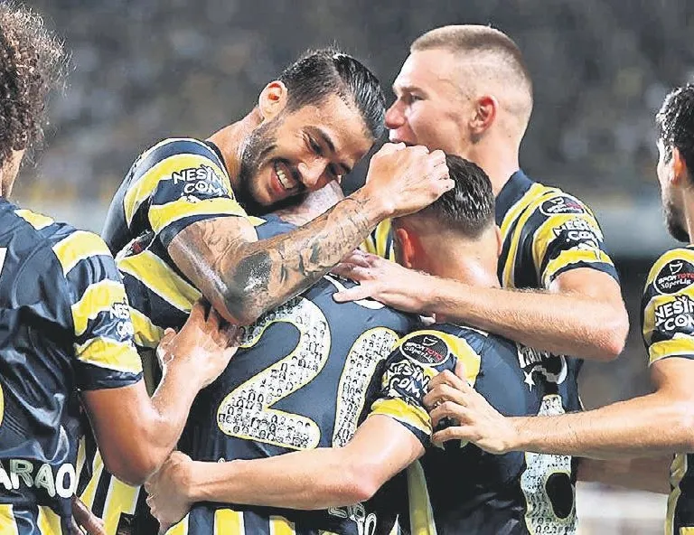 Şampiyonluğun ayak sesleri