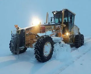 Sivas ve Kayseri'de kar nedeniyle 300 köy yolu ulaşıma kapandı