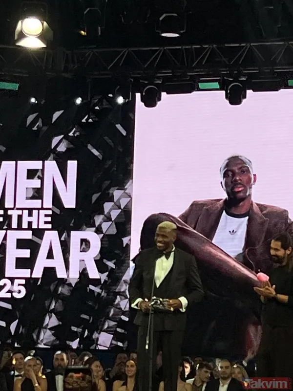 GQ MOTY 2025'te stil şov! Yılın enleri ve daha fazlası... İşte gecenin en çok konuşulanları - 23