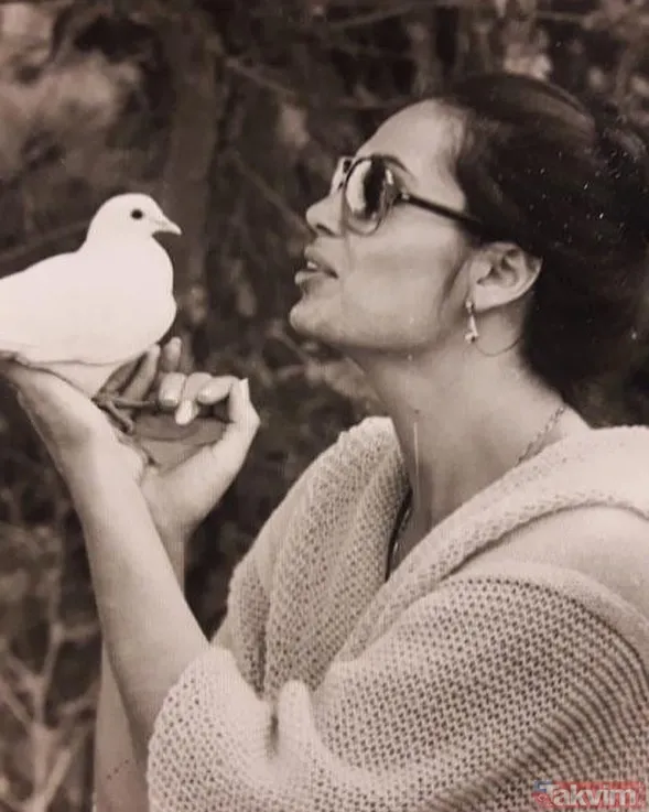 Yeşilçam’ın Sultan’ı Türkan Şoray'ın kızı Yağmur Ünal’a Filiz Akın'dan dikkat çeken yorum: Teyzesi sayılırım! 4 yıllık eski eş Cihan Ünal kayıtsız kalmadı - 2