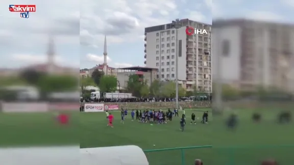 Siirt’te amatör maç sonrası saha karıştı