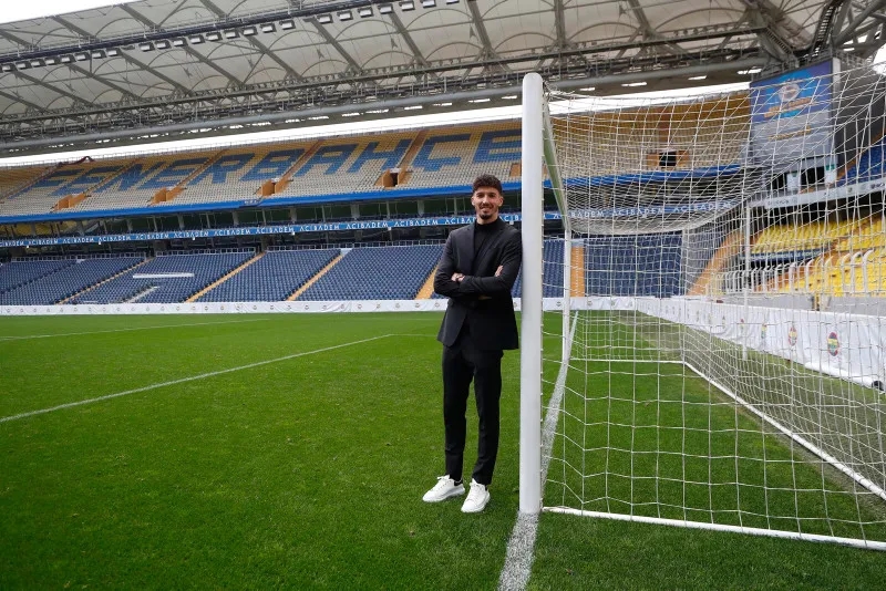 ÖZEL | Fenerbahçe'de Altay Bayındır'ın attığı İmzanın perde arkası ortaya çıktı! İşte o detay ve teklif - 5