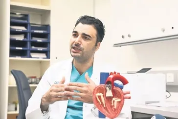 Türk kardiyoloğun yaşam uzatan operasyonu