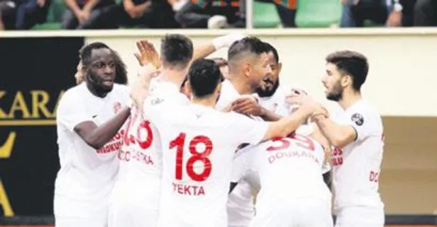 Antalya gümbür gümbür