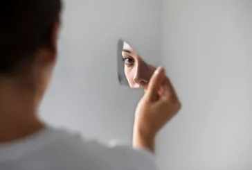 Kişisel algılamayı bırakmanın 10 güçlü yolu! Daha huzurlu bir yaşam için bu adımları atın