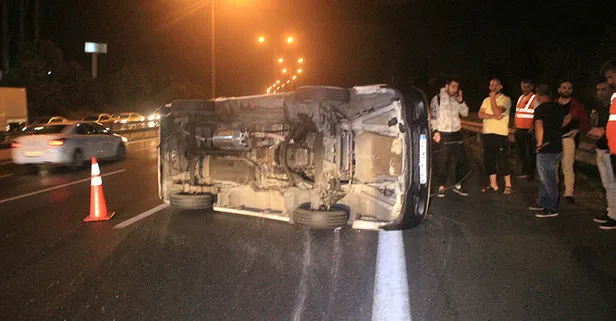 Kağıthane'de minibüs takla attı: 4 yaralı