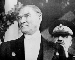 Büyük Önder Gazi Mustafa Kemal Atatürk’ün vefatının 84. yılı! Arşivlerle Atatürk!
