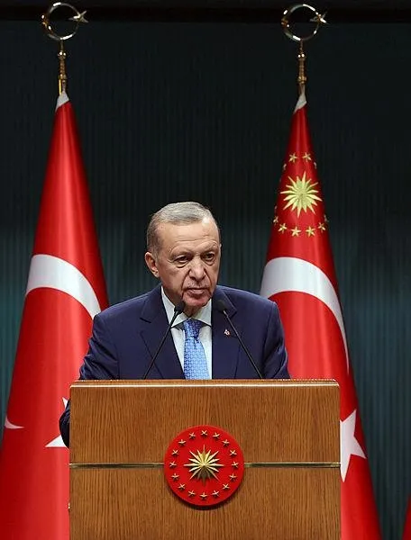 baskan-erdogan-duyurdu-depremzede-kobilere-750-bin-liraya-kadar-faizsiz-kredi-destegi-1698776688811.jpeg