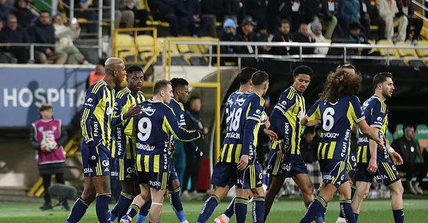 Kanarya 3 puanı 3 golle kaptı! Alanyaspor - Fenerbahçe: 2-3 | MAÇ SONUCU