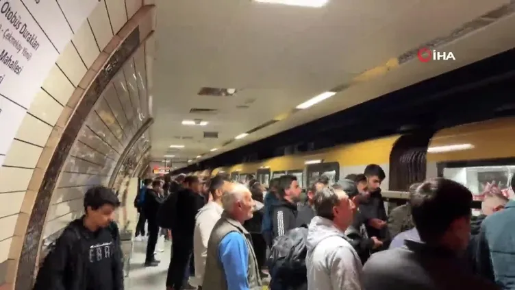 M5 Üsküdar-Samandıra Metrosu'nda teknik arıza! Seferler yapılamadı!