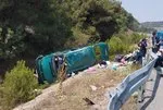 Sivas’ta minibüs devrildi: 13 yaralı