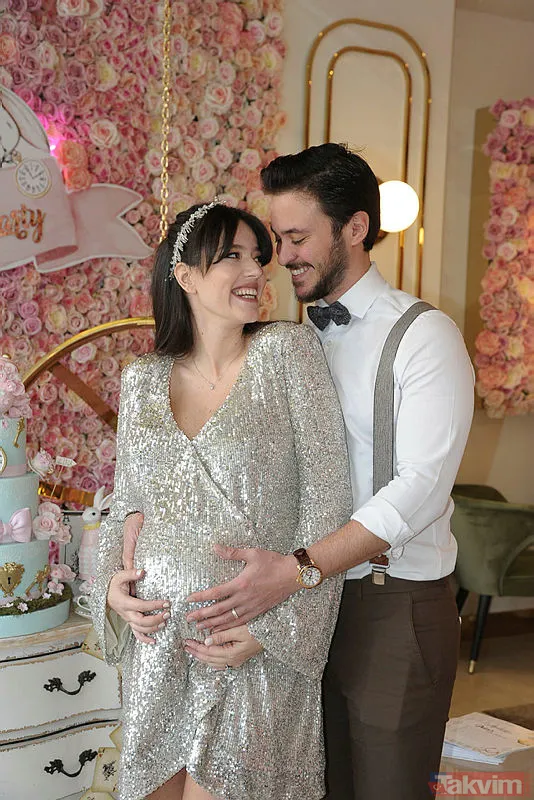 Pelin Akil ve Anıl Altan ilk kez ikizlerinin fotoğraflarını paylaştı: Şu görüntüye değmez mi tüm yorgunluklar? - 40