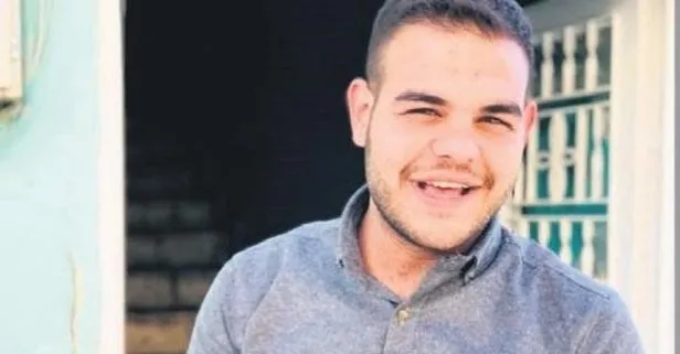 adana da silaha bakmak isteyen genc