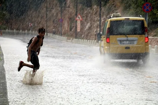 Marmara Bölgesi için son dakika kuvvetli yağış uyarısı! 20 Aralık hava durumu