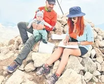 9 aylık Dağhan anne ve babasıyla 3 zirve yaptı