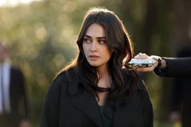 Çukurova’nın Yılmaz’ı Uğur Güneş ve Ramo'nun Sibel'i Esra Bilgiç'in birlikteliği kesin! Sır çözüldü gözler onların aşkında-4