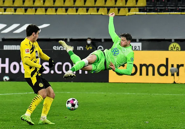 borussiadortmundsahasinda-wolfsburgu-2-golle-gecti-1609697439530.jpg