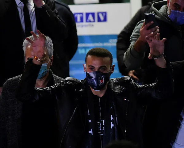 son-dakika-besiktas-evertondan-kiralik-olarak-kadrosuna-kattigi-cenk-tosunun-lisansini-cikardi-1612204688454.jpg Son dakika: Beşiktaş, Everton'dan kiralık olarak kadrosuna kattığı Cenk Tosun'un lisansını çıkardı-3