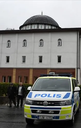 İsveç'te camiye şüpheli paket gönderildi