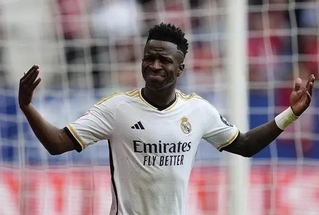 Vinicius Junior kulüp sahibi oldu