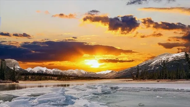 dunyayi-tedirgin-eden-uyari-bm-acikladi-27-santigrat-derecelik-sicaklik-artisina-giden-felaket-bir-yoldayiz-1631899124335.jpeg Dünyayı tedirgin eden uyarı! BM açıkladı: 2,7 santigrat derecelik sıcaklık artışına giden felaket bir yoldayız-2