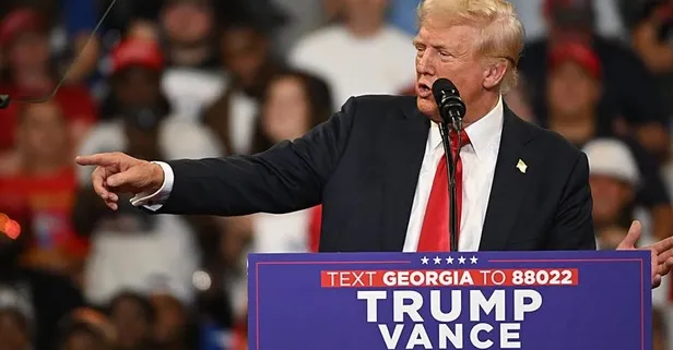 Donald Trump X'e geri döndü! Elon Musk ile röportaj: Kamala Harris'i eşi Melania'ya benzetti