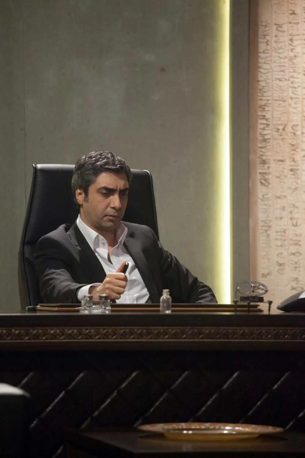 necati-sasmaz-yillar-sonra-goruntulendi-polat-alemdarin-son-hali-1785331700607.jpeg Kameraları görünce kaçmadı! Kurtlar Vadisi’nin Polat’ı Necati Şaşmaz beyazlayan saçlarıyla ortaya çıktı-5