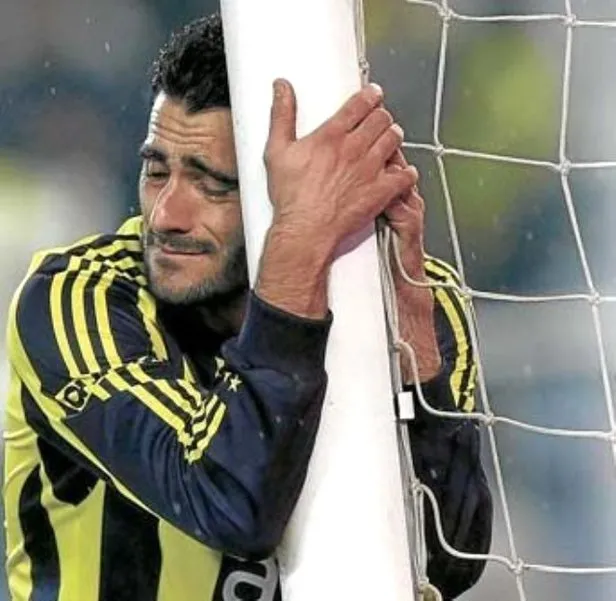 Fenerbahçe'nin eski yıldızı Daniel Güiza 39 yaşında sözleşme yeniledi -  Takvim