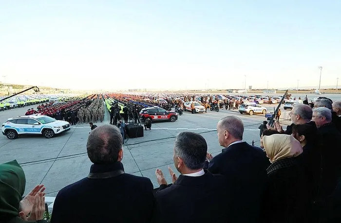 Başkan Erdoğan'dan 6 bin 992 polisin göreve başlaması ve bin 573 yeni aracın hizmete alım töreninde açıklamalar-10