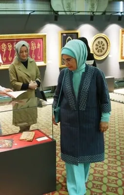 Erdoğan ailesinden anlamlı sergiye destek