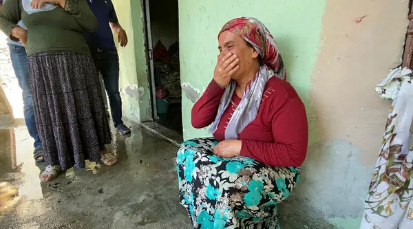 evi-yanan-felek-gozyaslari-icinde-yardim-istedi-ben-sokakta-kaldim-1631347142670.jpg Evi yanan Felek, gözyaşları içinde yardım istedi: Ben sokakta kaldım-3