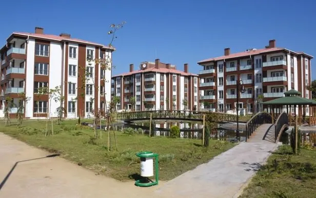 son-dakika-gelismesi-tokiden-kura-ve-cekilis-sartsiz-ucuz-ev-satisi-basladi-40-bin-liradan-basliyor-konut-ve-isyerleri-1612422593434.jpg Son dakika gelişmesi: TOKİ’den kura ve çekiliş şartsız ucuz ev satışı başladı! 40 bin liradan başlıyor konut ve işyerleri-4