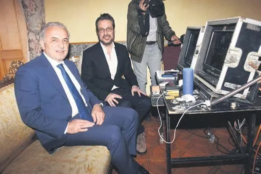 ‘Eşkıya Dünyaya Hükümdar Olmaz’ setini ziyaret eden AK Parti Ümraniye Belediye Başkan Adayı İsmet Yıldırım ekibi tebrik etti-2