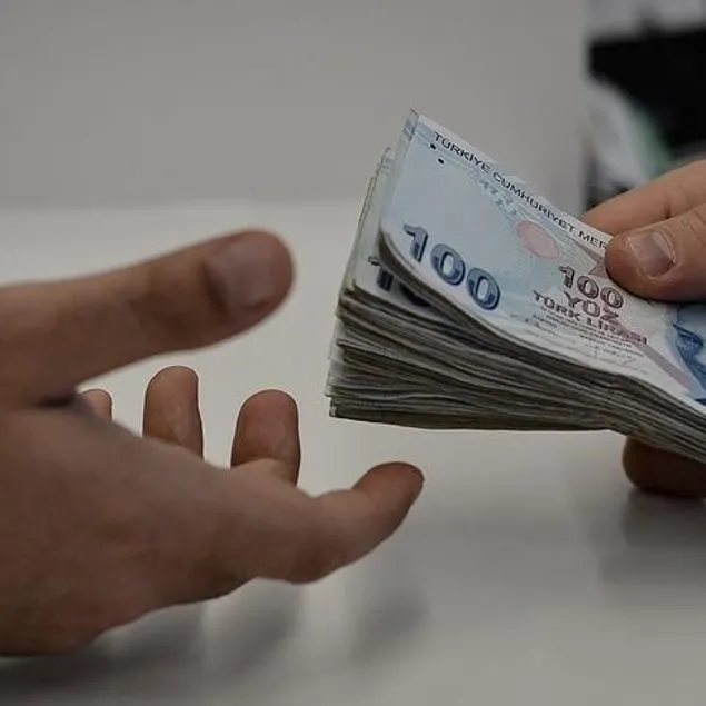 Emeklilere temmuz zammı 16 bin 881 lira taban aylık üzerinden ödenecek