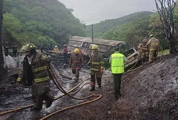 Meksika'da tanker kazasında 8 kişi öldü