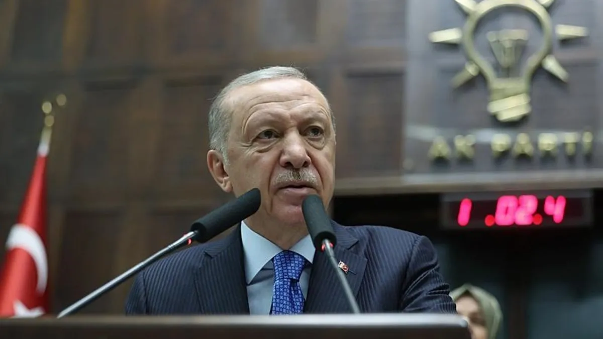 Başkan Erdoğan'dan enflasyon mesajı: En kötü geride kaldı | Yunanistan'ı takipteyiz | CHP'ye emekli ayarı: Borcunuzu ödeyin